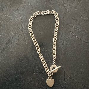 Tiffany return to Tiffany’s toggle necklace.